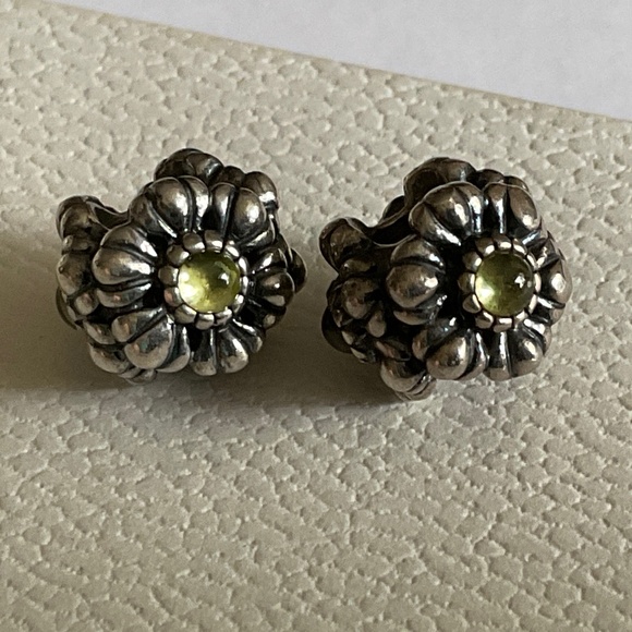 Two Pandora periods flower charms - Picture 3 of 4